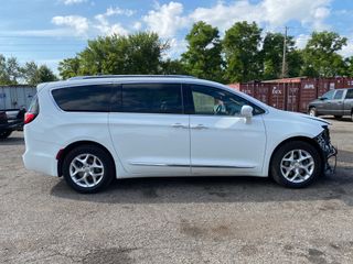 2020 Chrysler Pacifica 35th Anniversary Touring L - Exterior Side Passenger